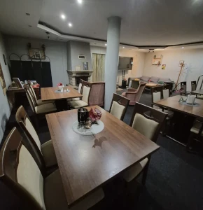Klimatyczne wnętrze restauracji Czas na Retro